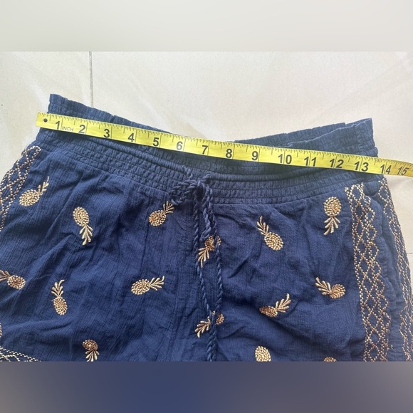 J.Crew Navy Blue Pineapple Embroidered Women's Shorts size Small elastic waist - Picture 12 of 15